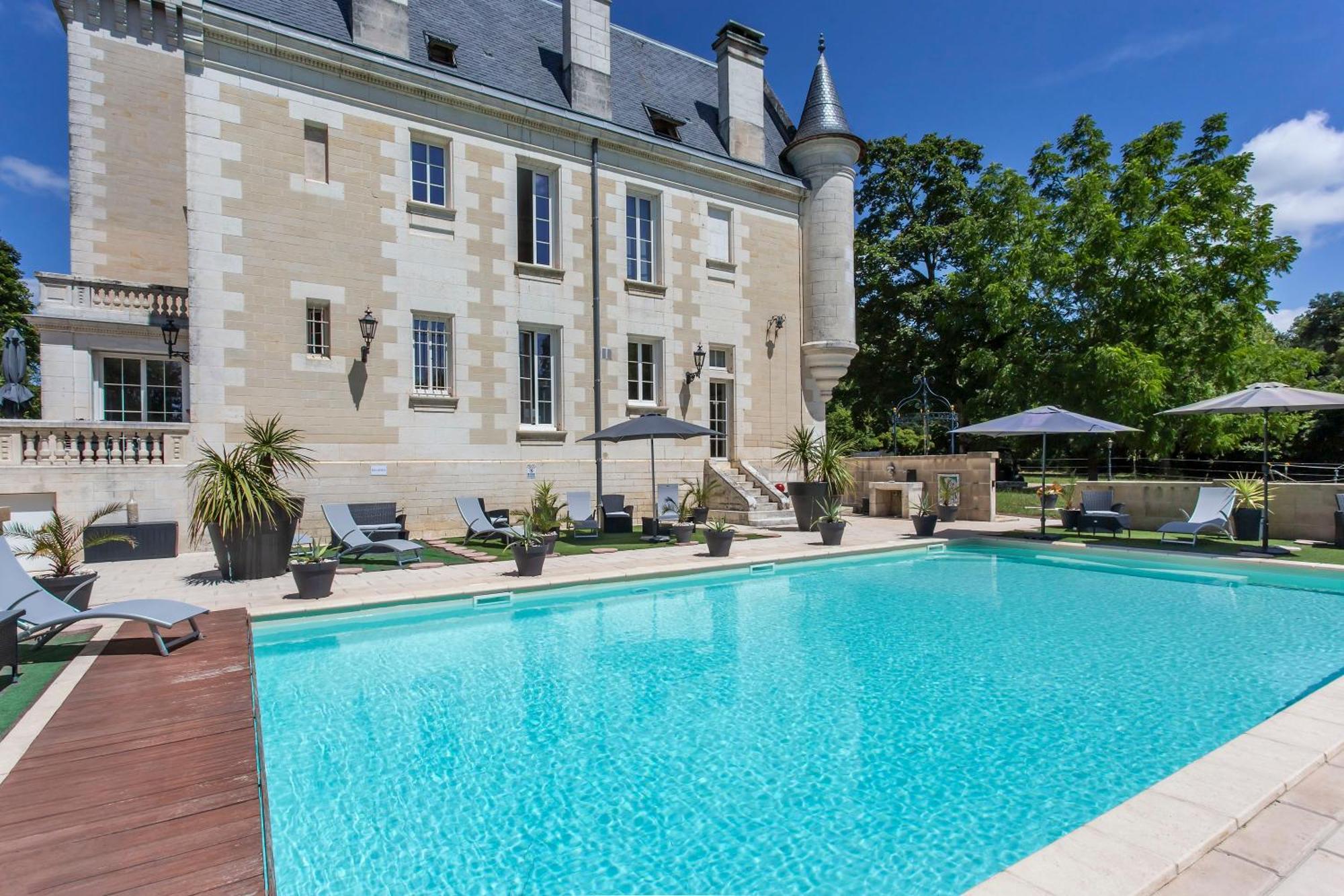 Chateau de Bellevue B&B et Appartements avec Piscine chauffée Saint-Avit  Exterior foto